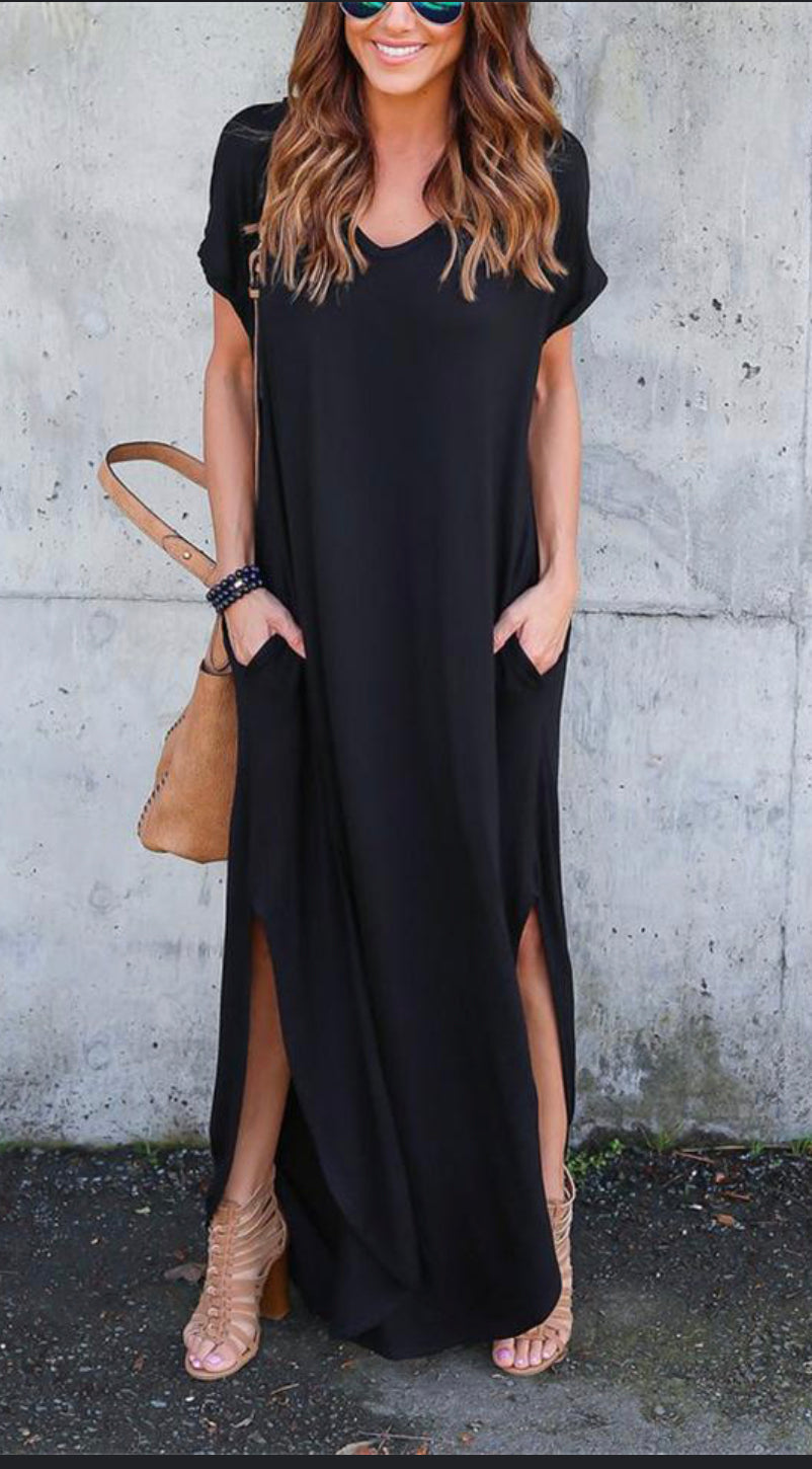 Black T-shirt Maxi Dress w/Pockets