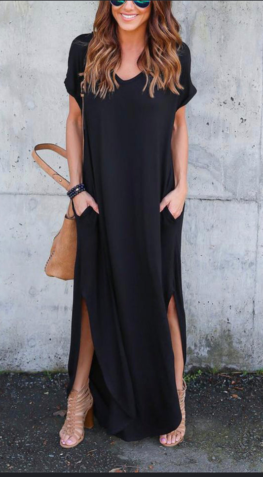 Black T-shirt Maxi Dress w/Pockets