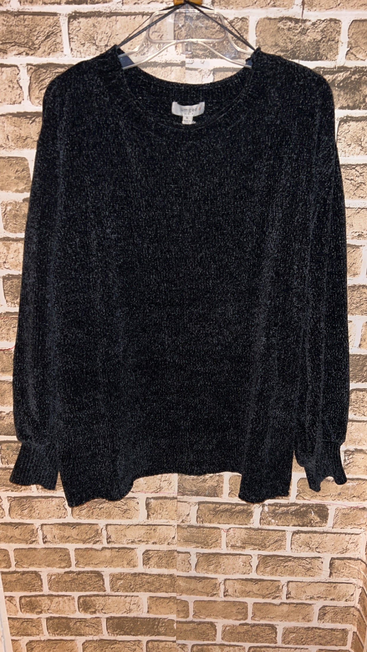 Umgee Black Sweater